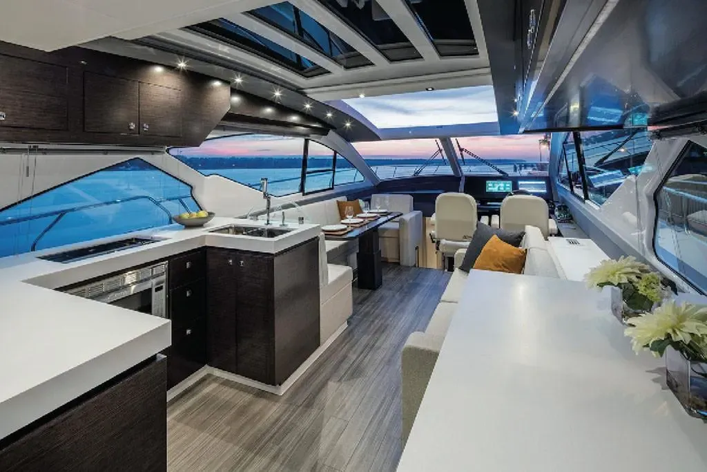 2025 Cruisers Yachts 60 Cantius Image Thumbnail #6