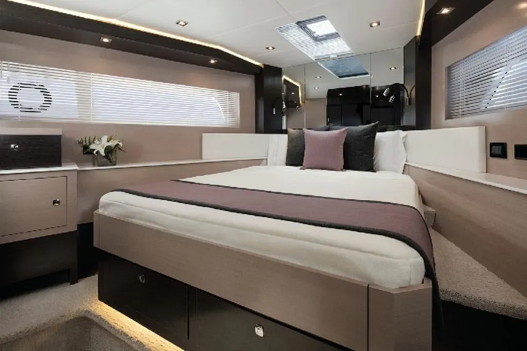 2025 Cruisers Yachts 60 Cantius Image Thumbnail #16