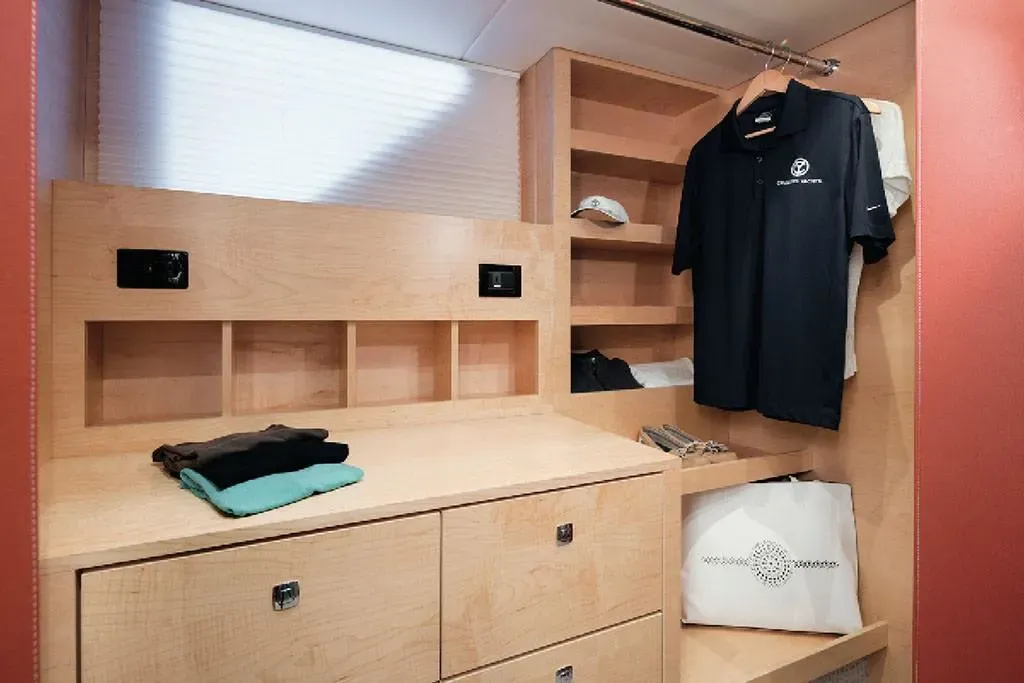 2026 Cruisers Yachts 60 Cantius Image Thumbnail #17