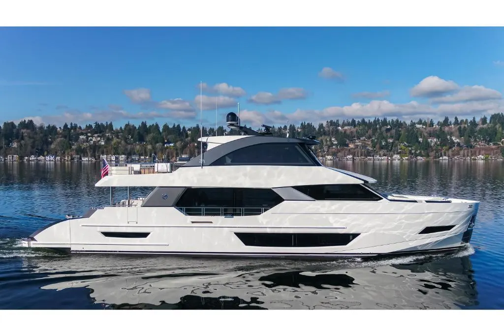 2023 Ocean Alexander
                                                             27E Image Thumbnail #1