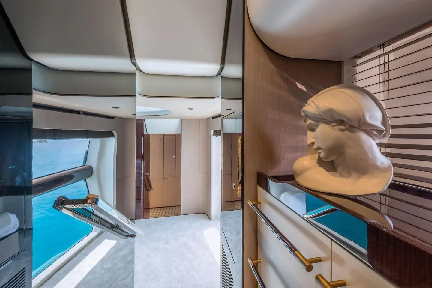 2026 Azimut Grande 27M Image Thumbnail #18