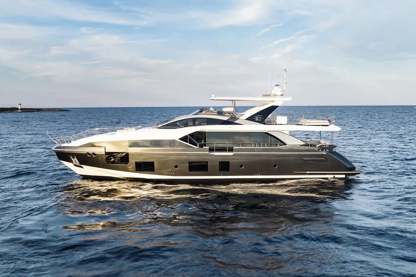 2026 Azimut Grande 27M Image Thumbnail #4