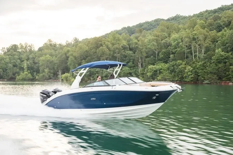 2025 Sea Ray SDX 290 Outboard Image Thumbnail #4