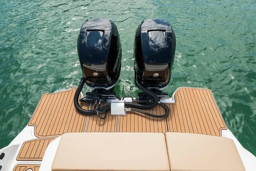 2026 Sea Ray SDX 290 Outboard Image Thumbnail #5