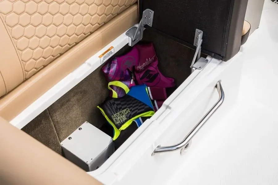 2026 Sea Ray SDX 290 Outboard Image Thumbnail #19