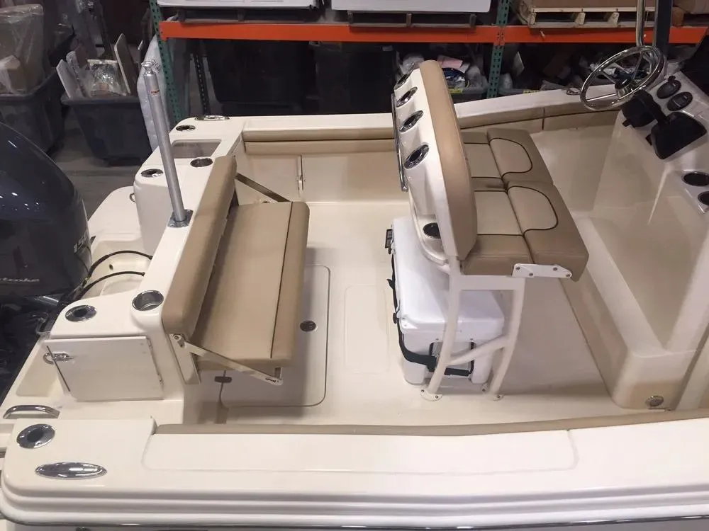 Photo 36 for 2026 Scout 215 XSF