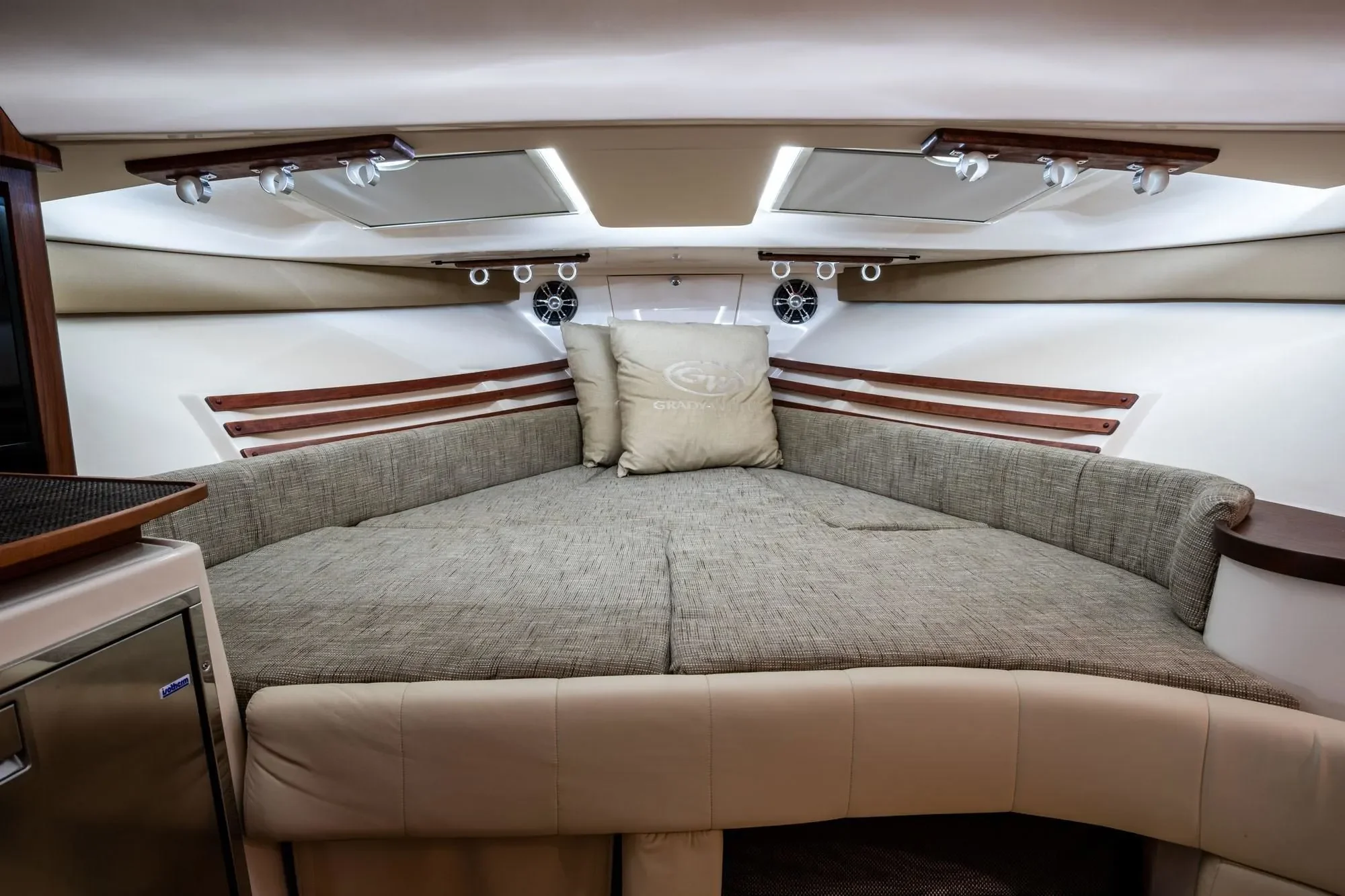 2026 Grady-White Express 330 Image Thumbnail #14