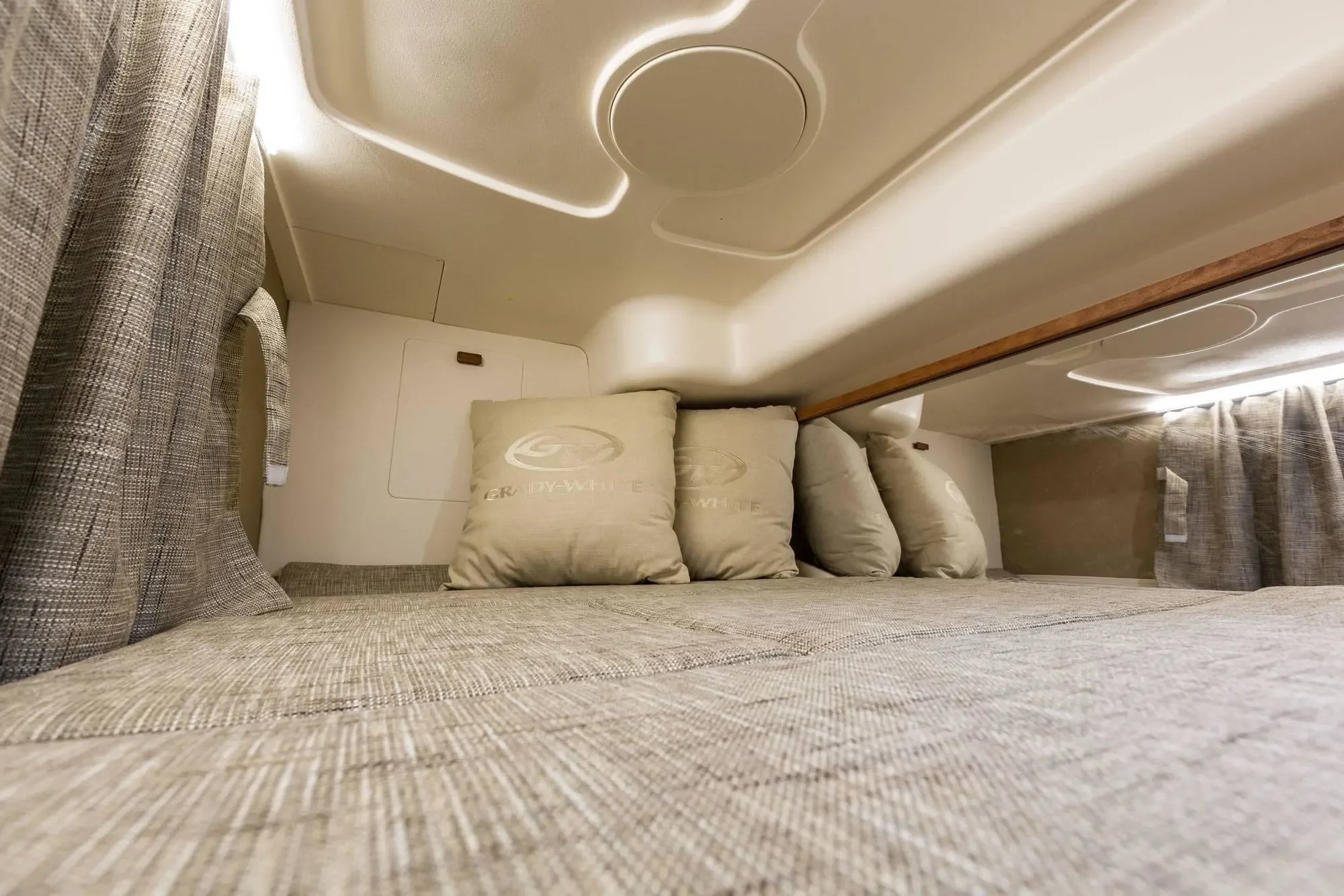 2026 Grady-White Express 330 Image Thumbnail #17