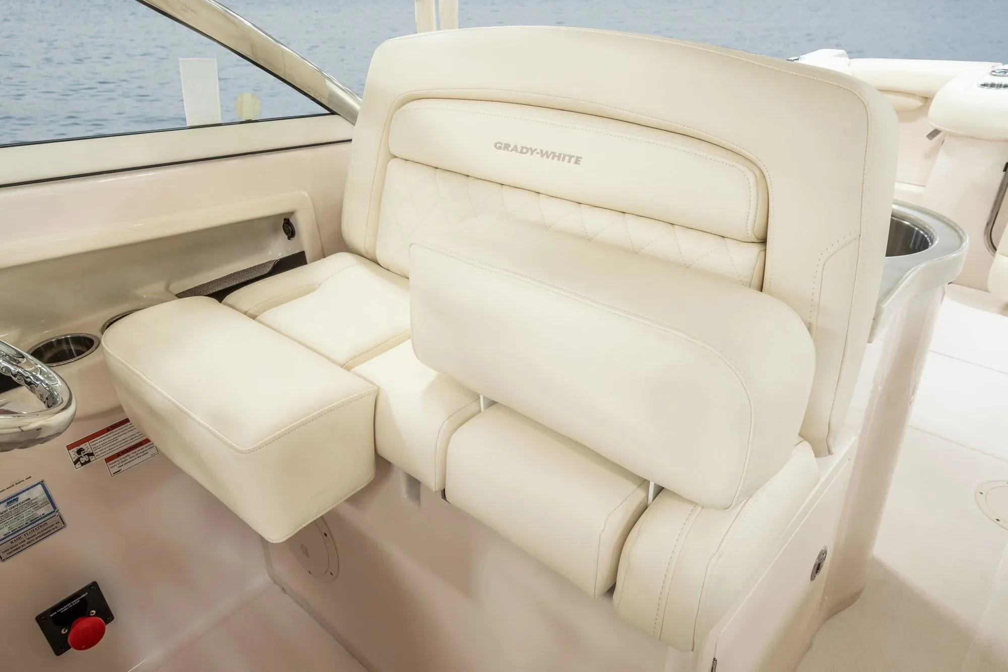2026 Grady-White Freedom 307 Image Thumbnail #12
