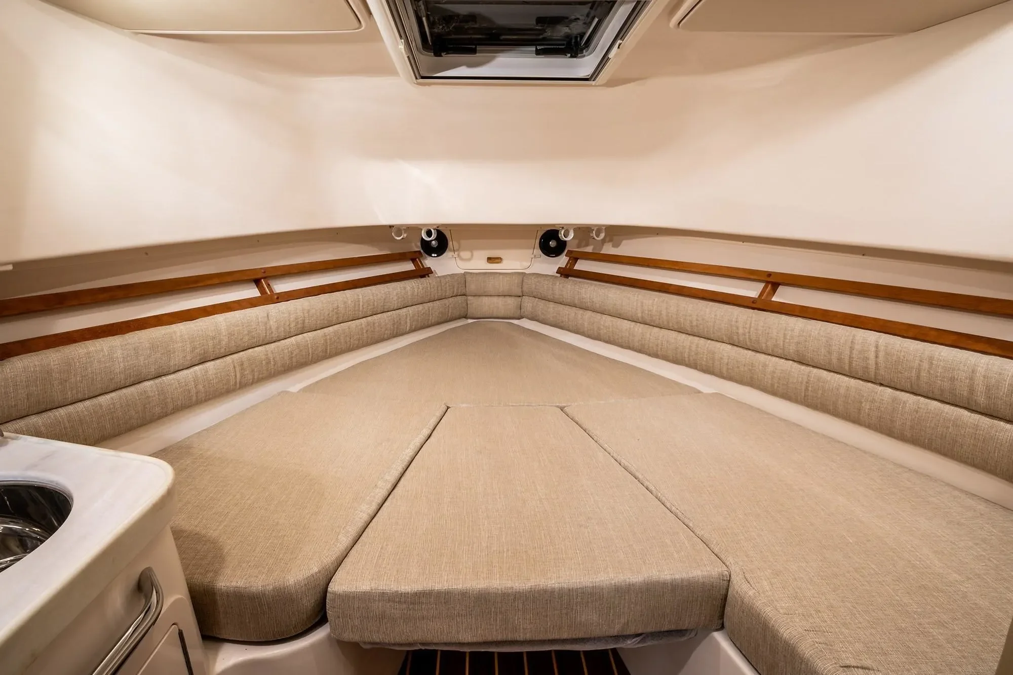 2026 Grady-White Marlin 300 Image Thumbnail #6