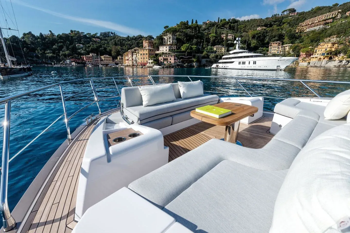 2026 Azimut Fly 60 Image Thumbnail #4