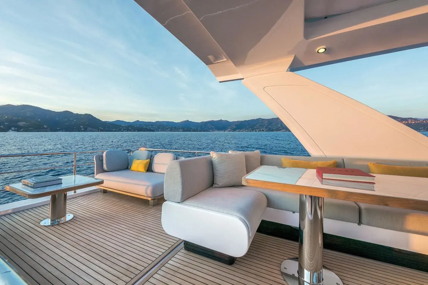 2026 Azimut Fly 60 Image Thumbnail #6