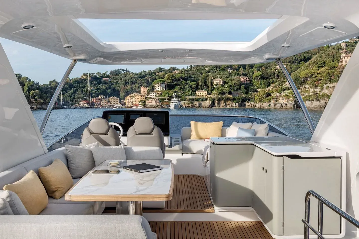 2026 Azimut Fly 60 Image Thumbnail #7