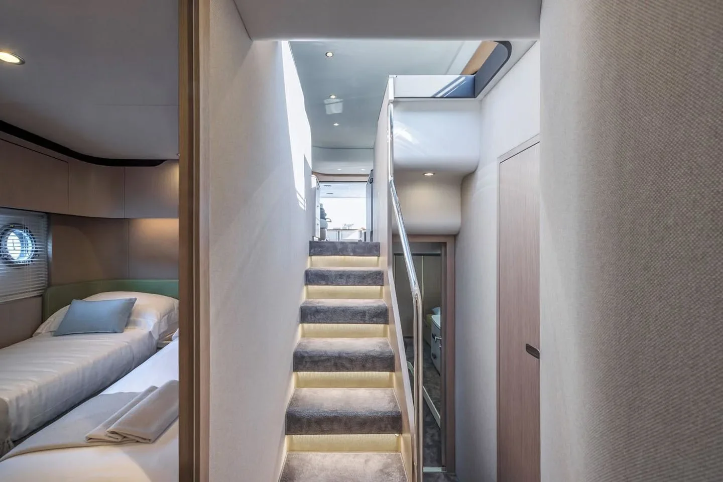 2026 Azimut Fly 60 Image Thumbnail #18