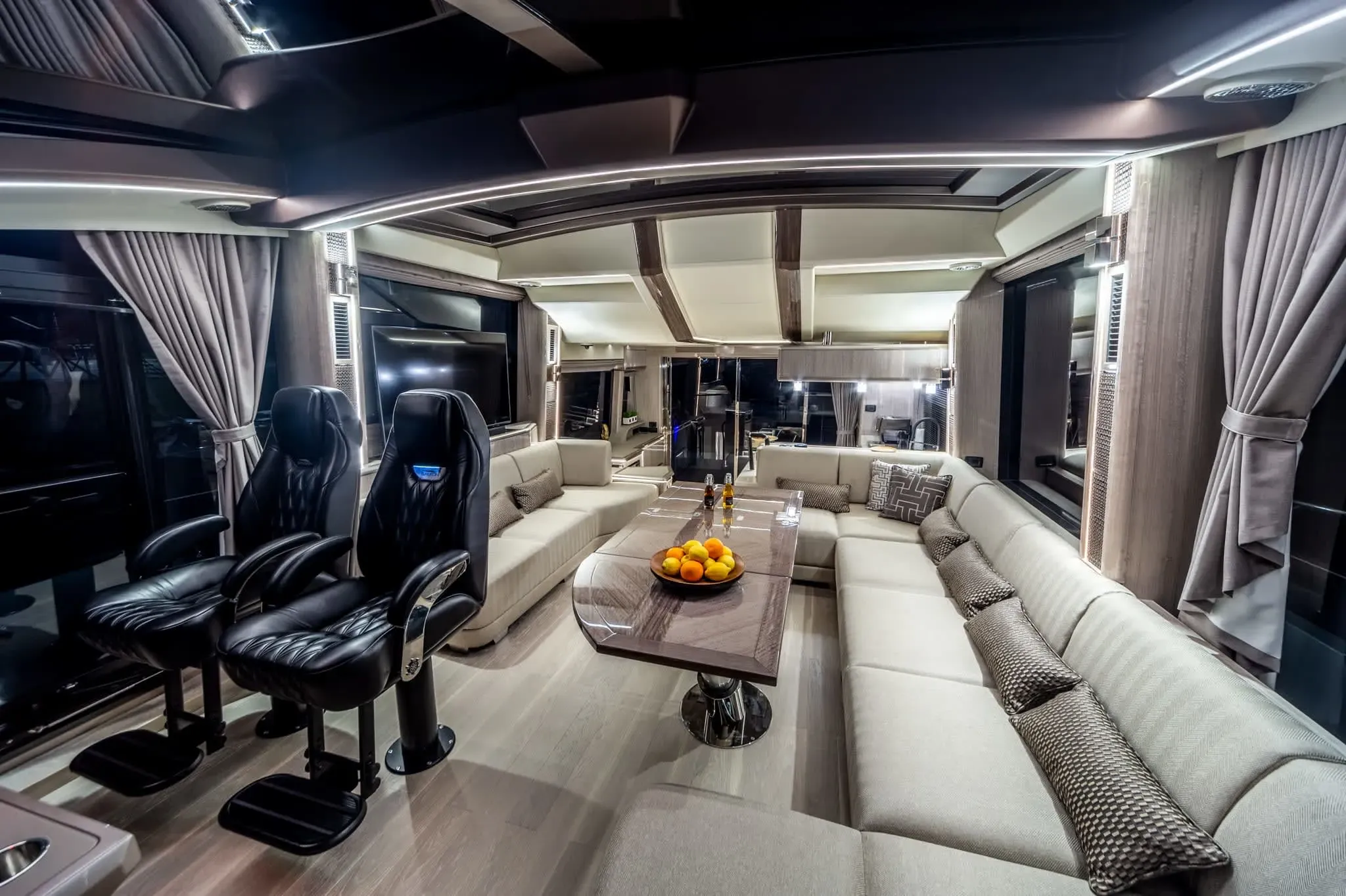 2026 Galeon 700 SKY Image Thumbnail #65