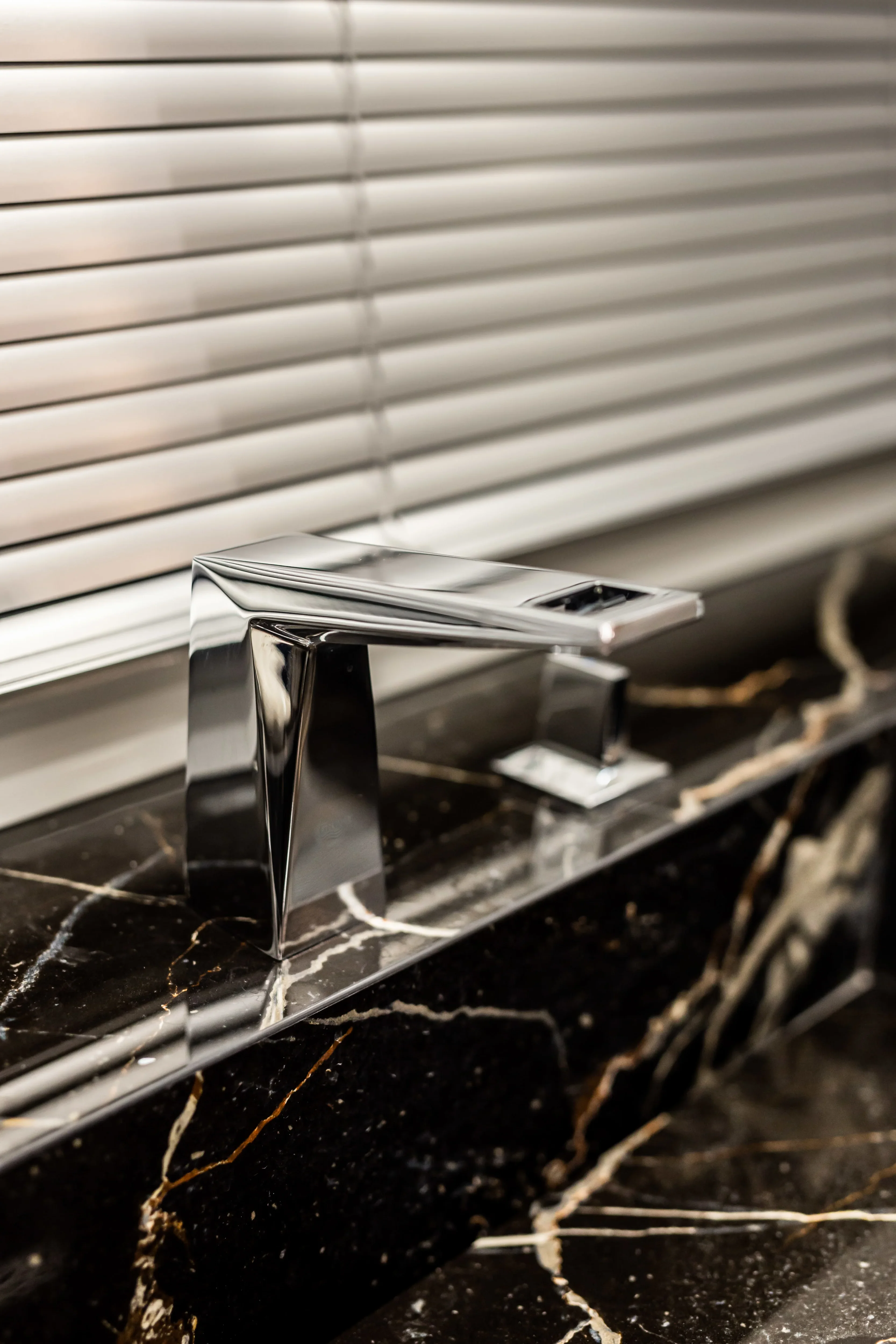 2026 Galeon
                                                             700 SKY Image Thumbnail #6