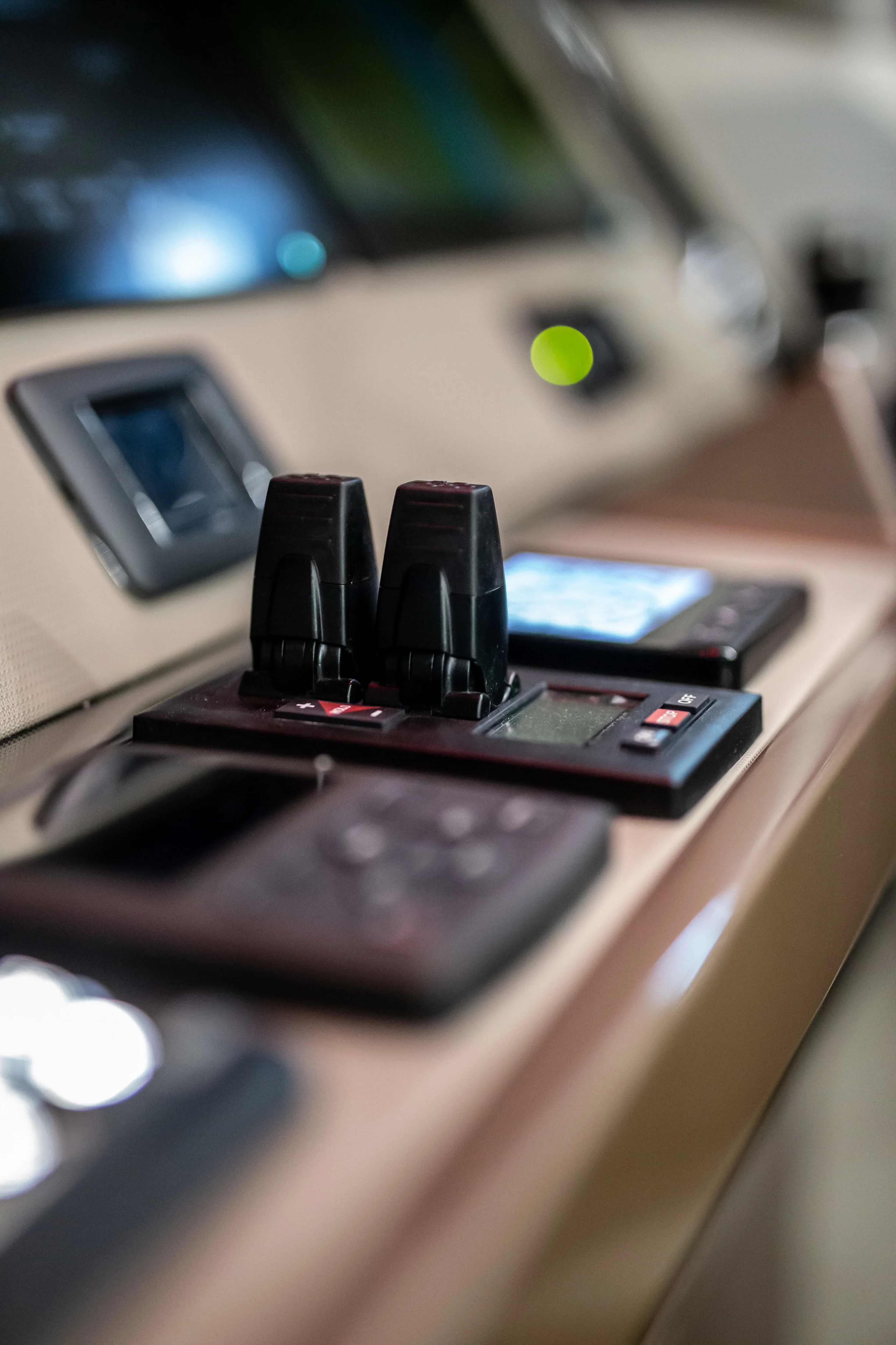 2026 Galeon
                                                             700 SKY Image Thumbnail #36