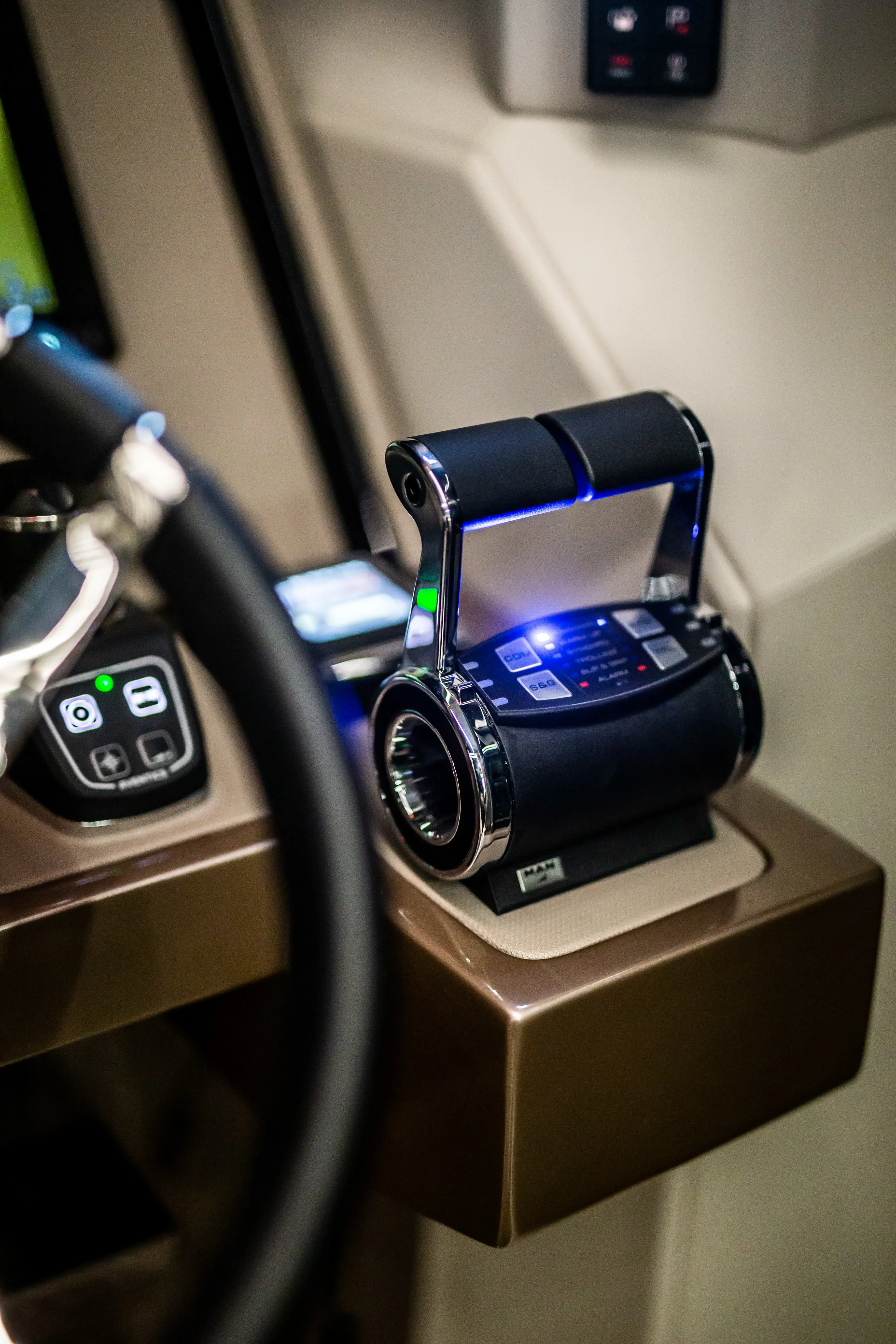 2026 Galeon
                                                             700 SKY Image Thumbnail #33