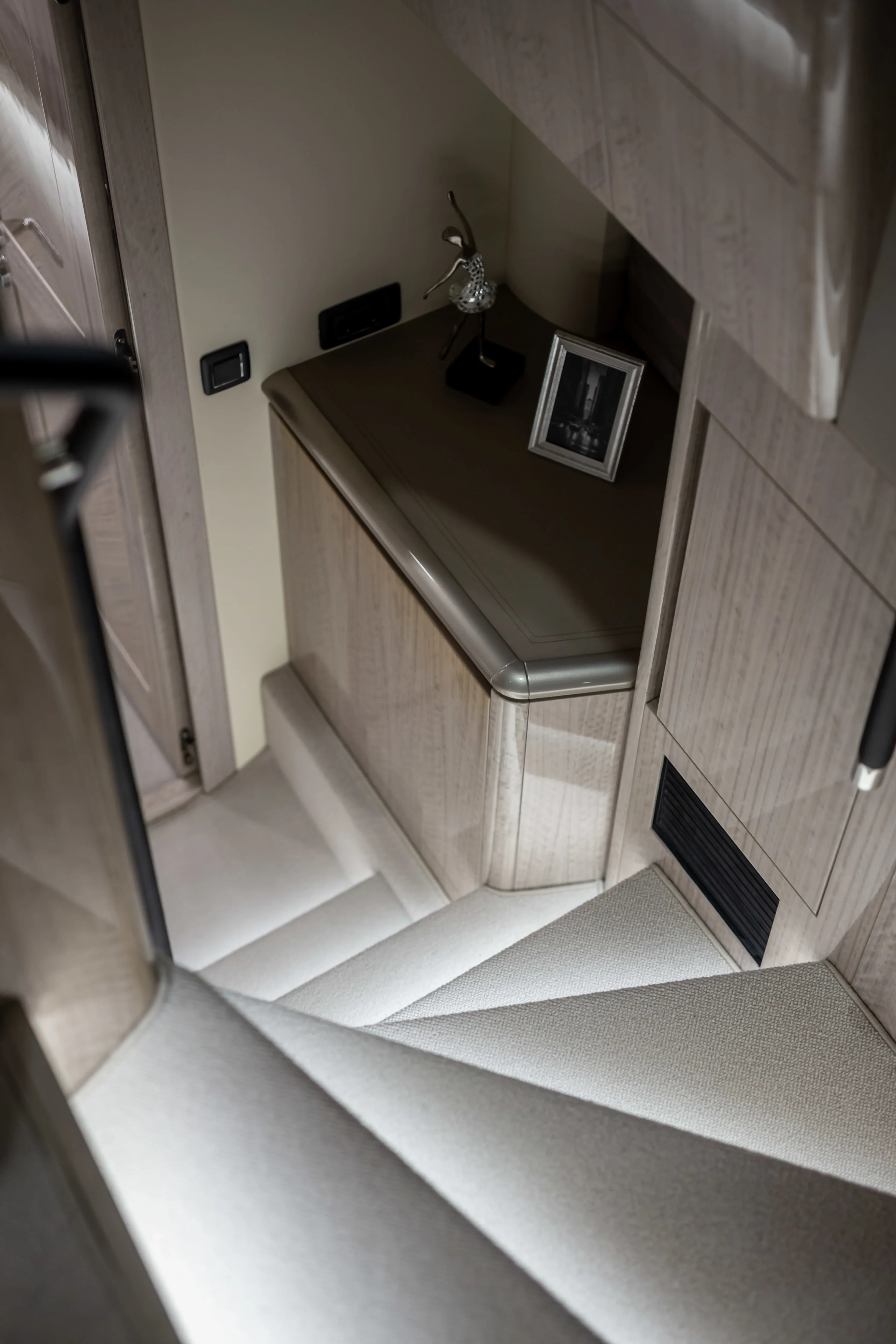 2026 Galeon
                                                             700 SKY Image Thumbnail #49