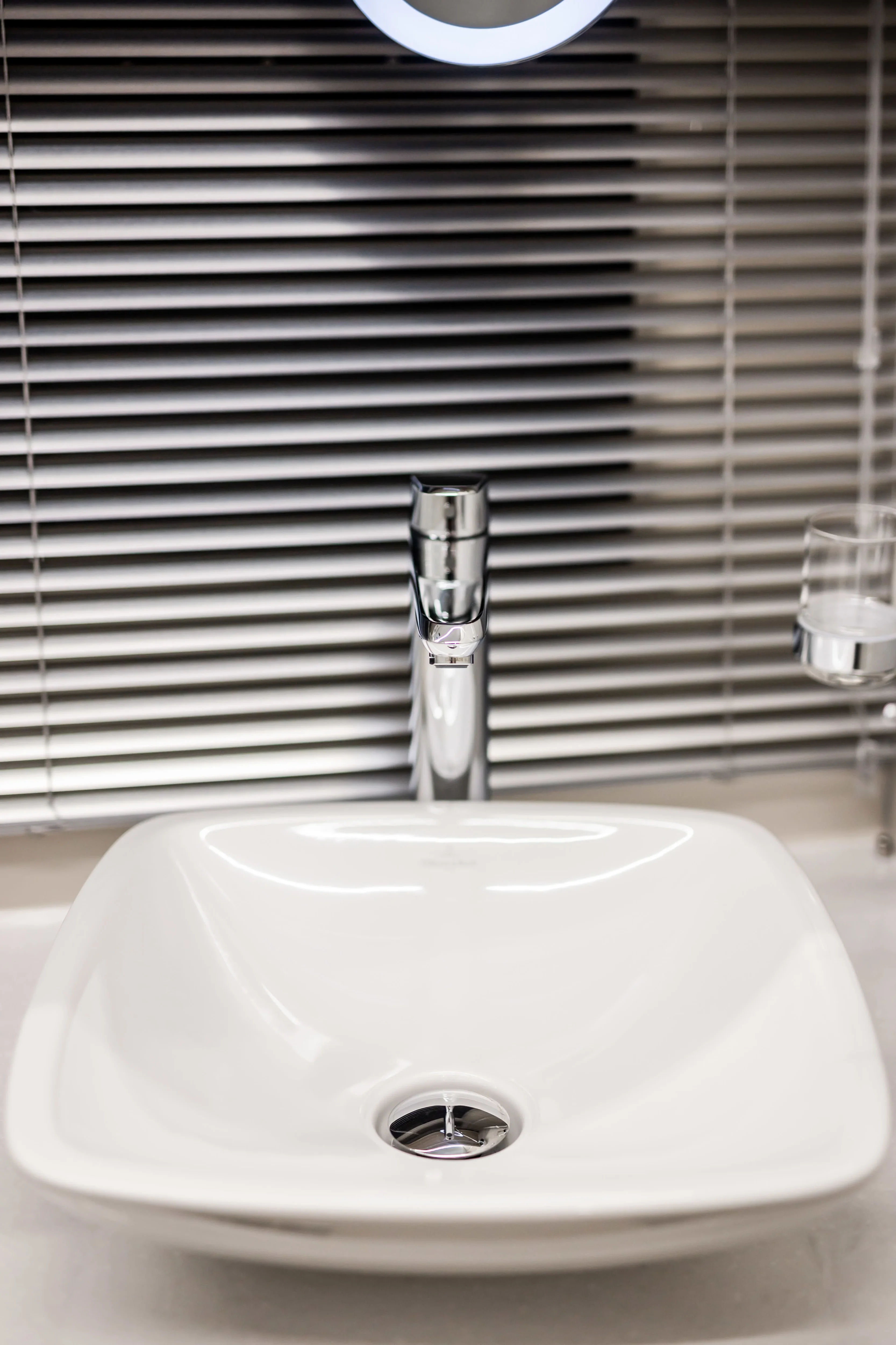 2026 Galeon
                                                             700 SKY Image Thumbnail #17