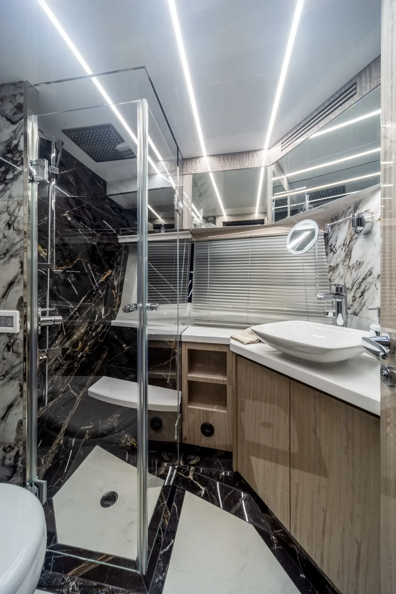 2026 Galeon 700 SKY Image Thumbnail #61