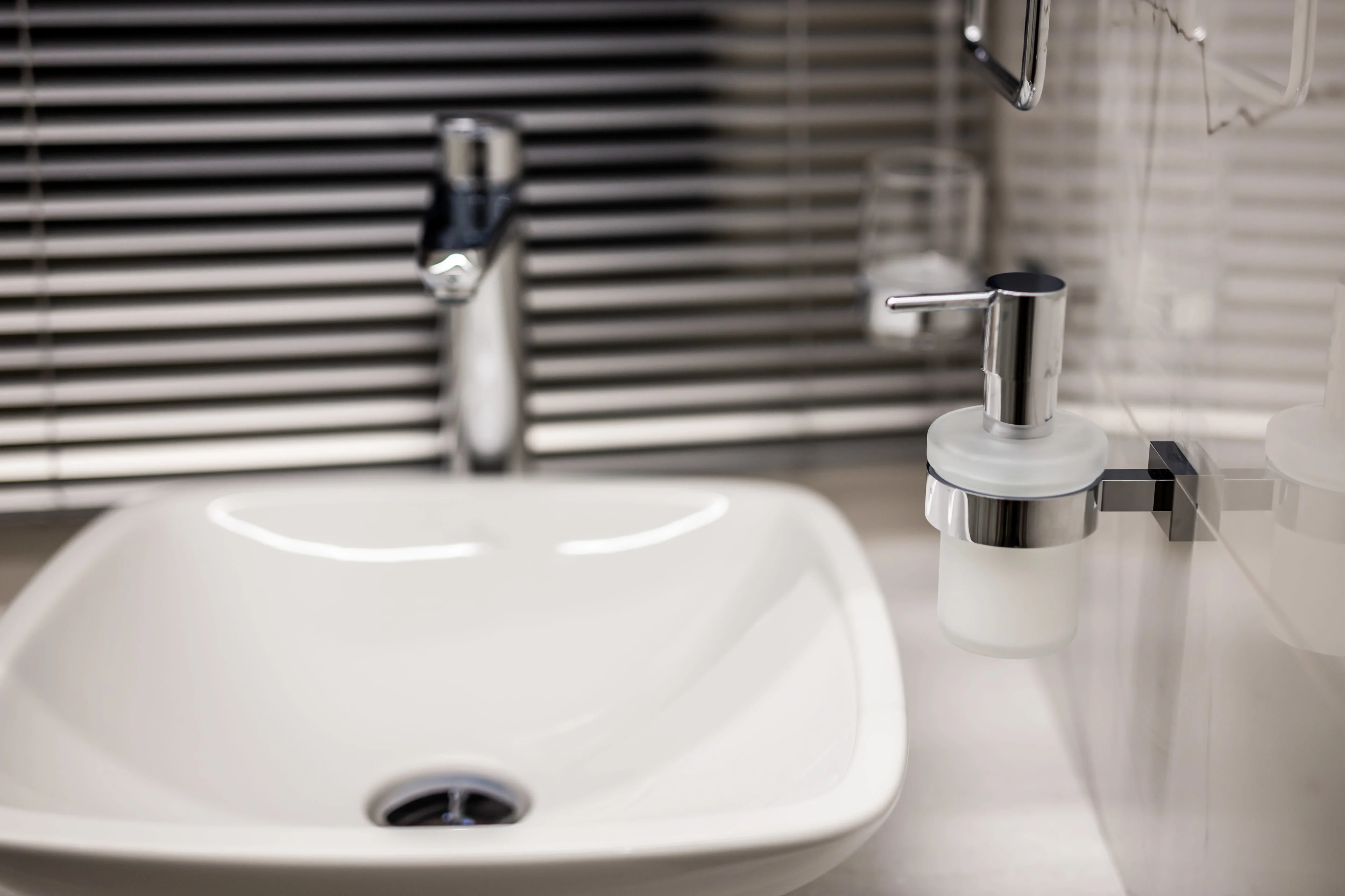 2026 Galeon
                                                             700 SKY Image Thumbnail #14