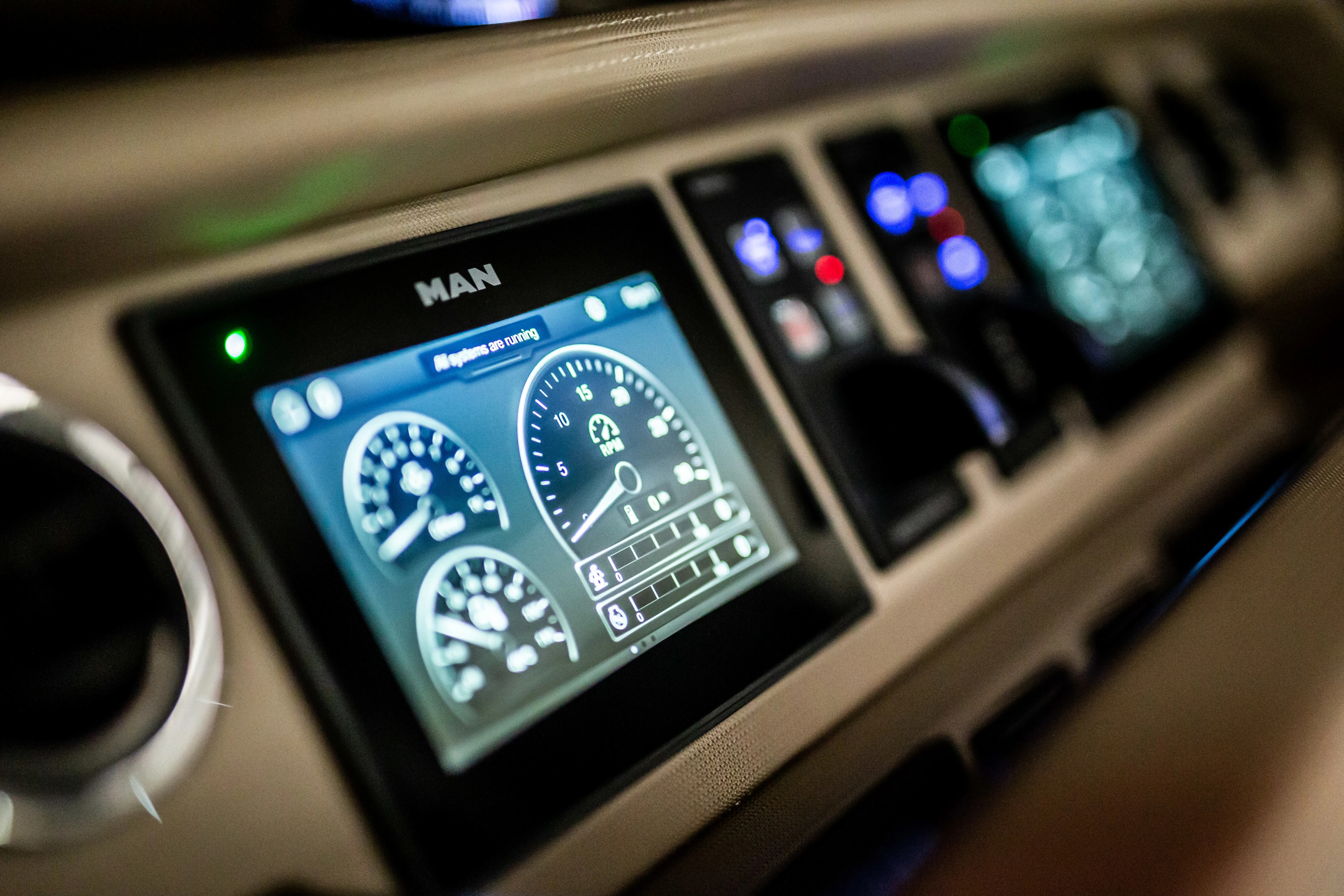 2026 Galeon 700 SKY Image Thumbnail #23
