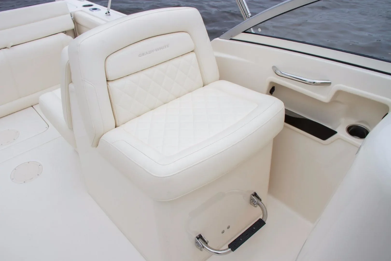 2026 Grady-White Freedom 235 Image Thumbnail #6