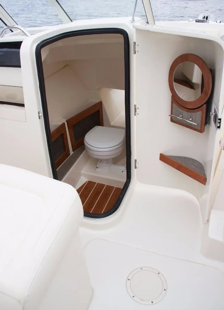 2026 Grady-White Freedom 235 Image Thumbnail #8