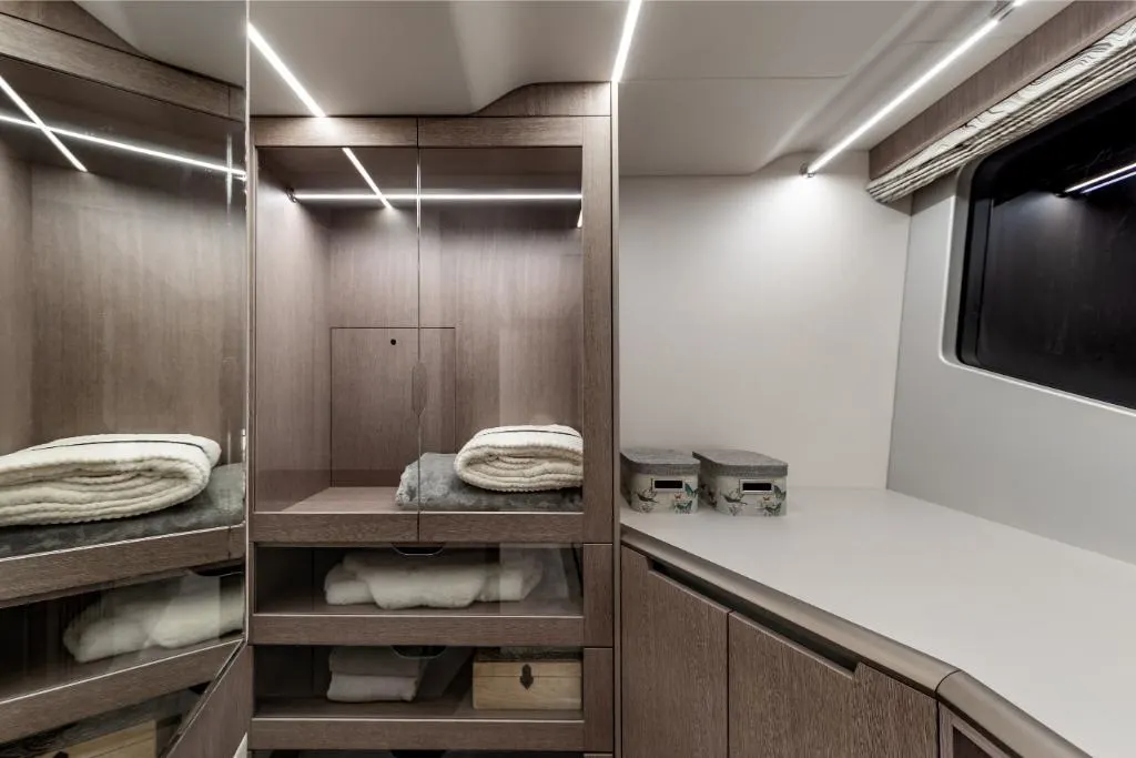 2023 Galeon
                                                             800 Fly Image Thumbnail #31