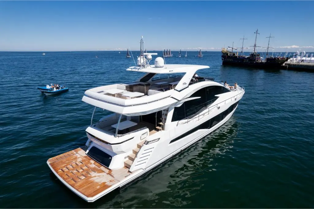 2023 Galeon
                                                             800 Fly Image Thumbnail #70