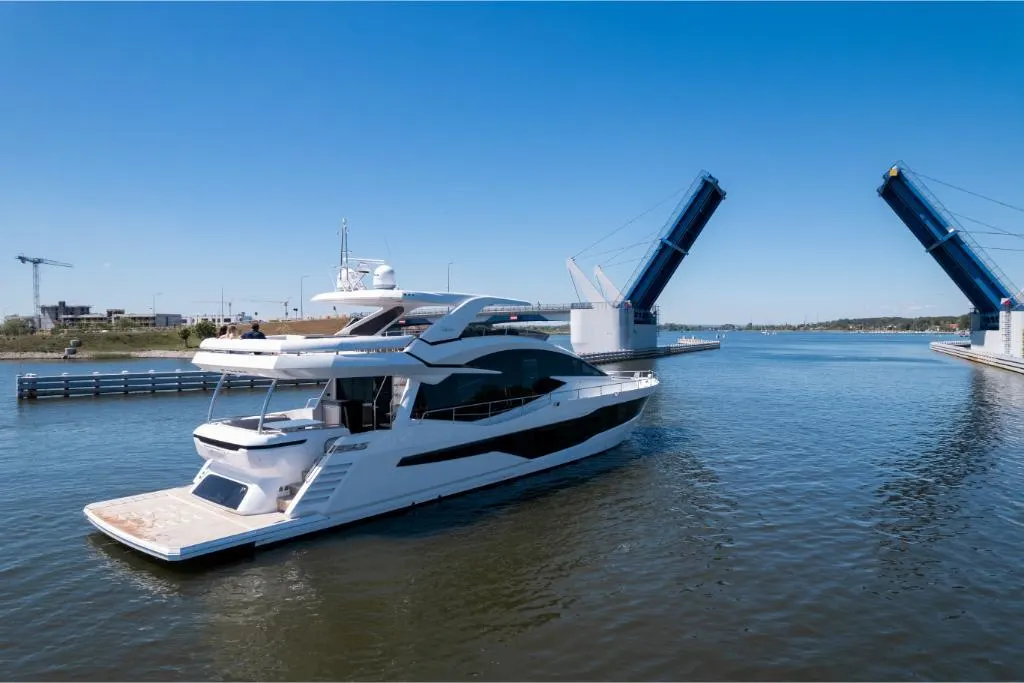 2023 Galeon
                                                             800 Fly Image Thumbnail #82