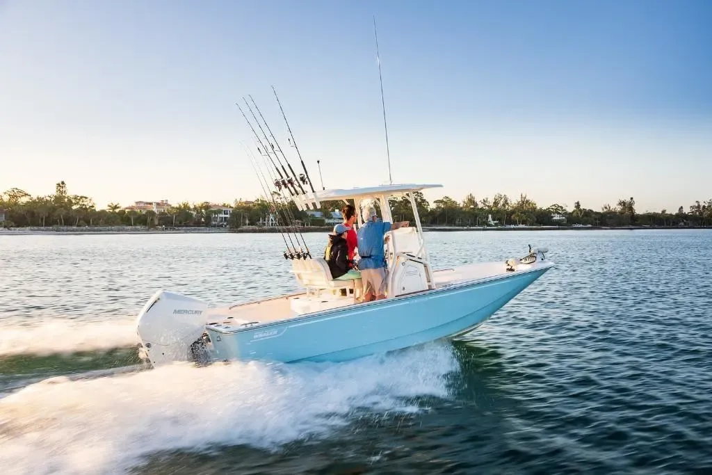 2025 Boston Whaler 210 Montauk Image Thumbnail #2