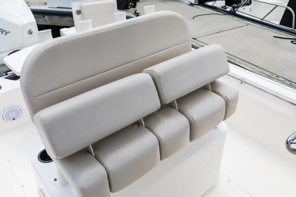 2025 Boston Whaler 210 Montauk Image Thumbnail #25