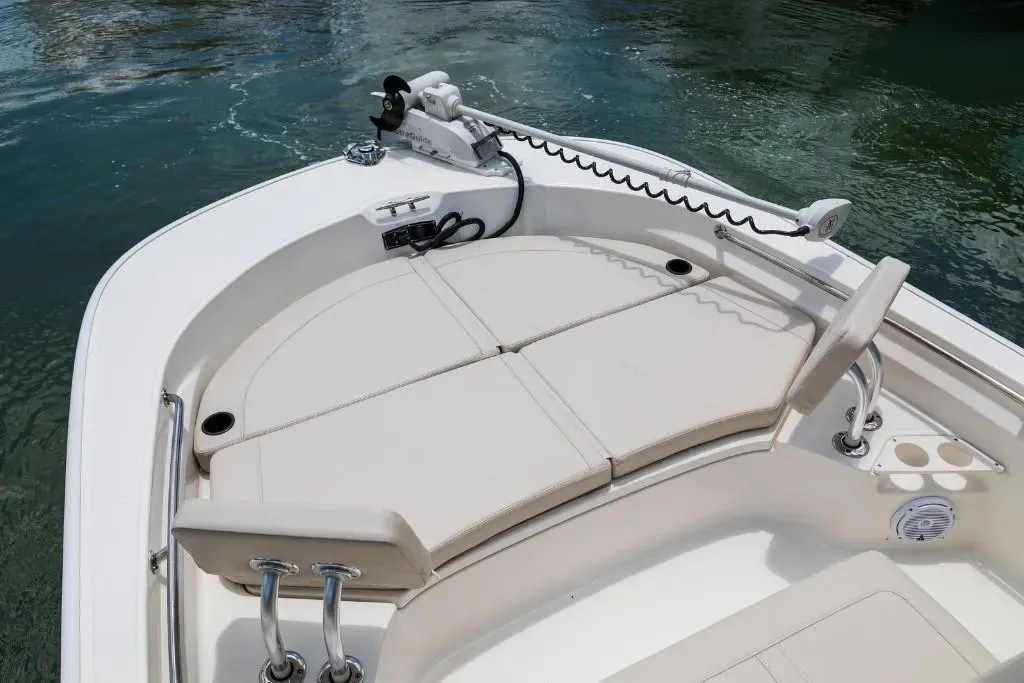 2025 Boston Whaler 210 Montauk Image Thumbnail #28