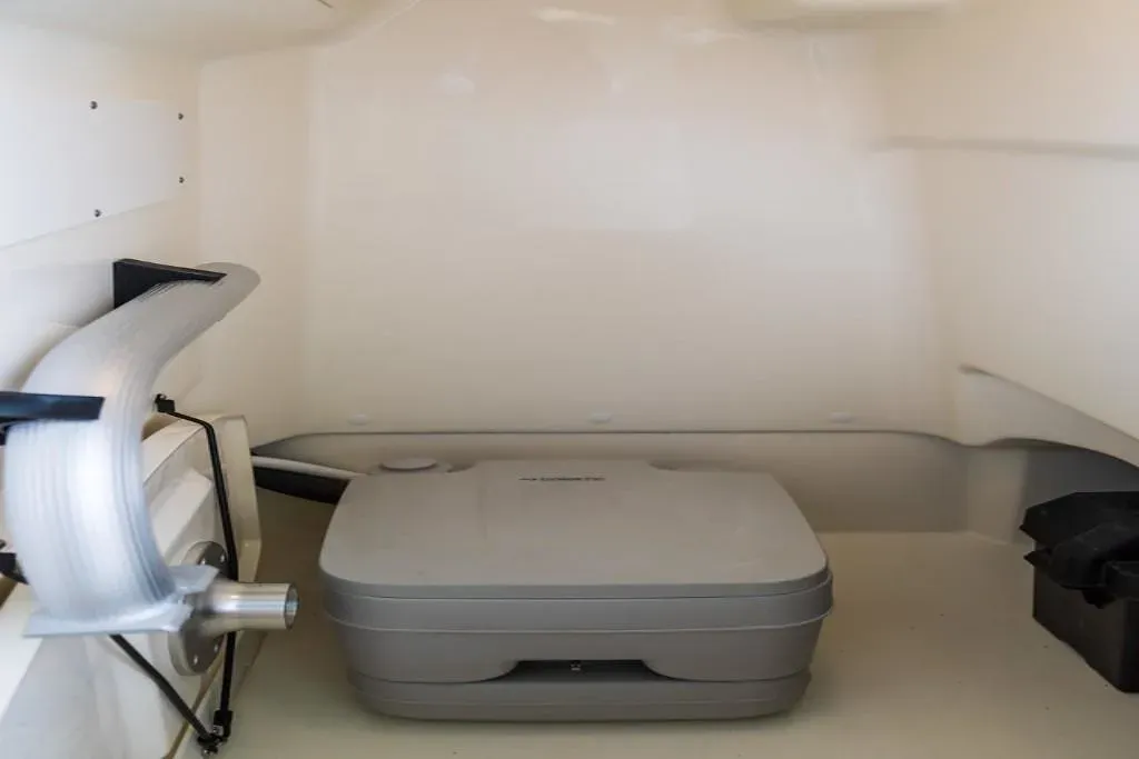 2026 Boston Whaler 210 Montauk Image Thumbnail #44