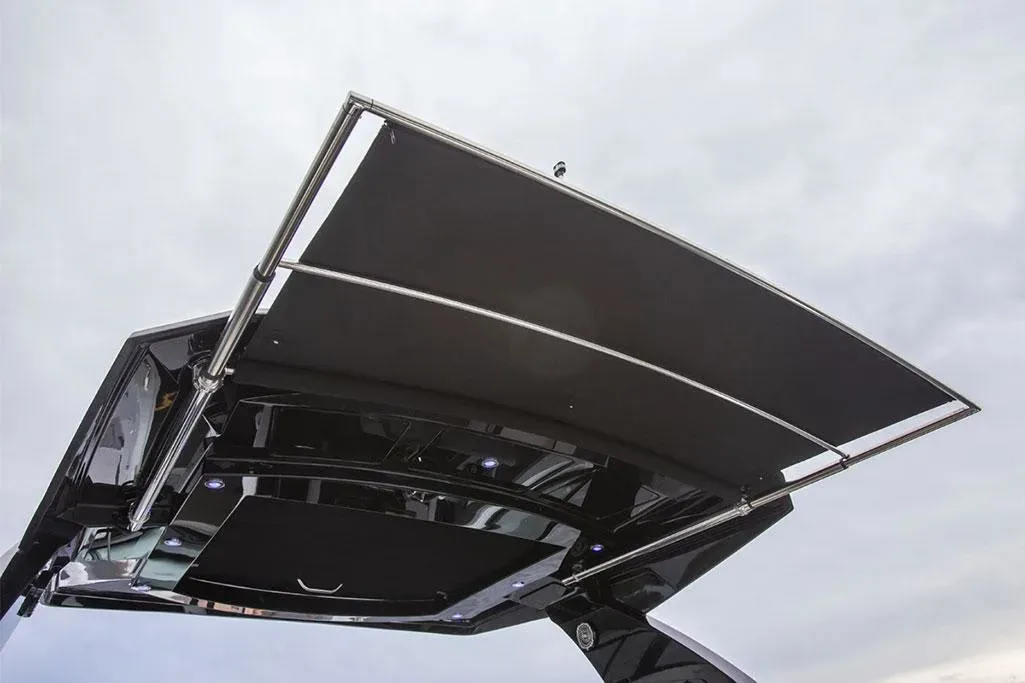 2026 Cruisers Yachts 38 GLS Image Thumbnail #18