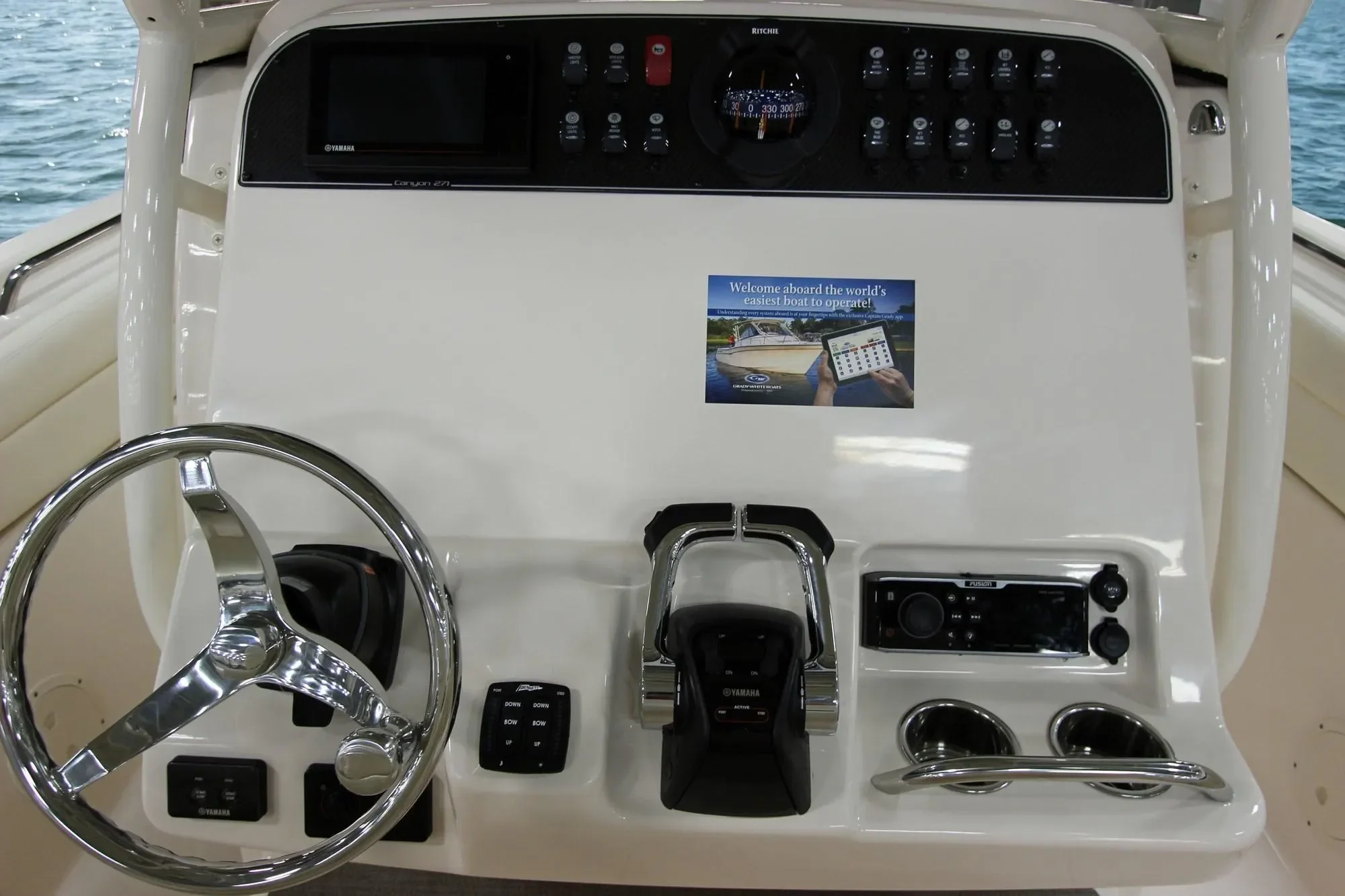 2026 Grady-White Canyon 271 Image Thumbnail #9