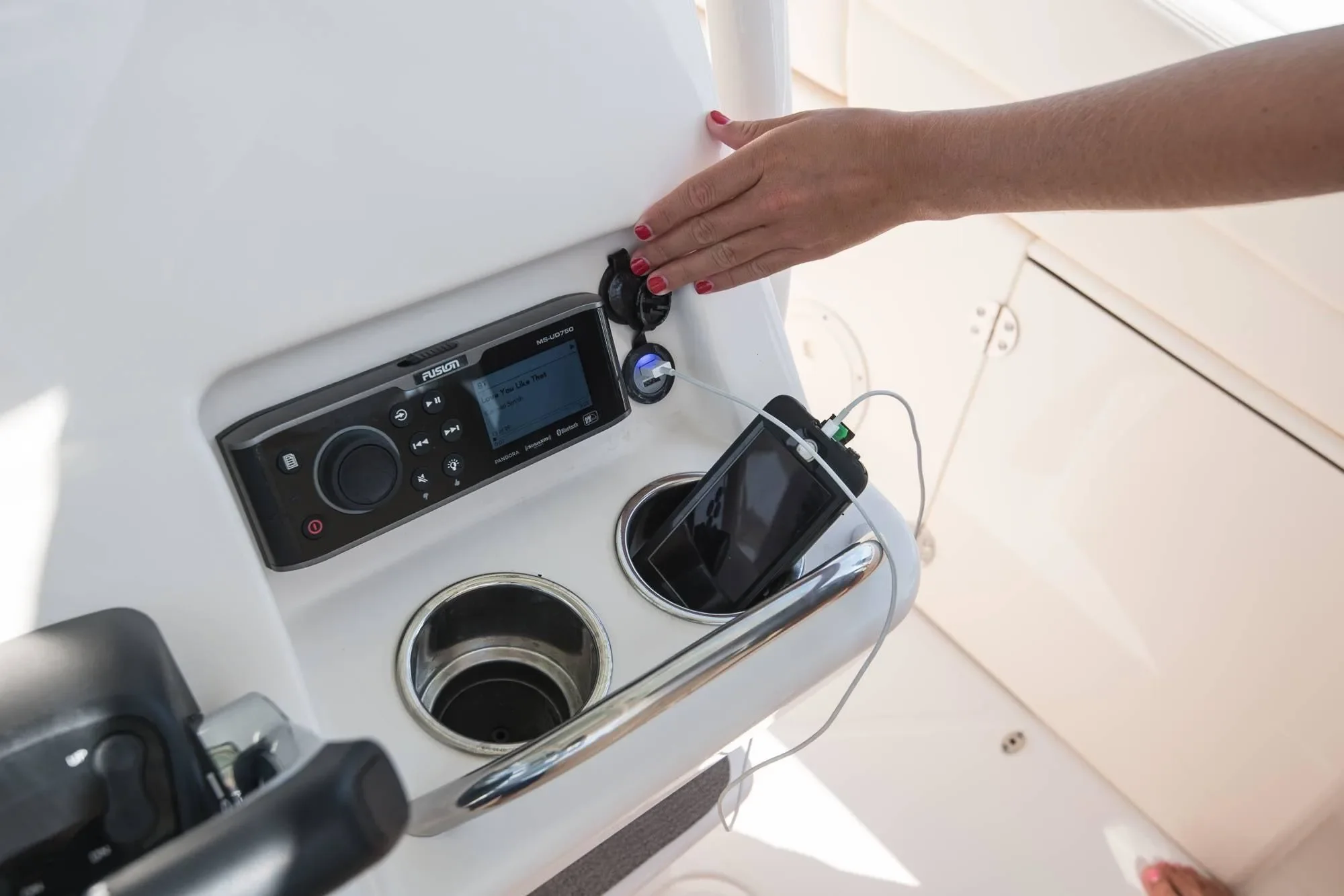 2026 Grady-White Canyon 271 Image Thumbnail #13