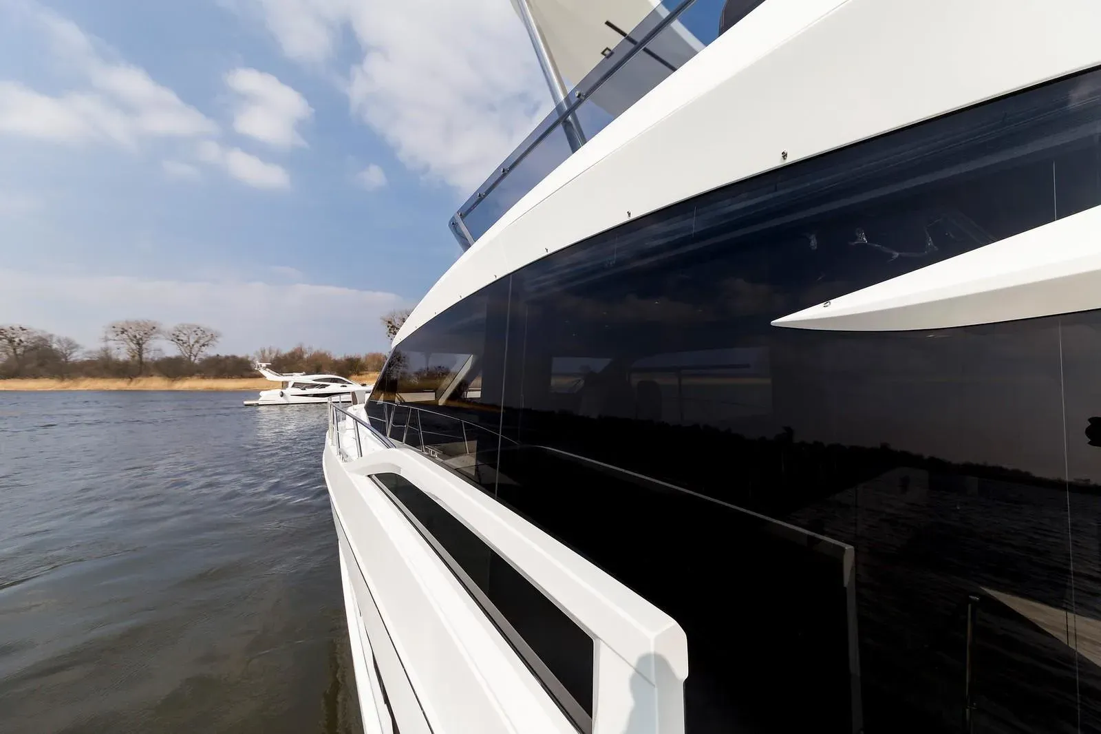 2026 Galeon 640 FLY Image Thumbnail #9