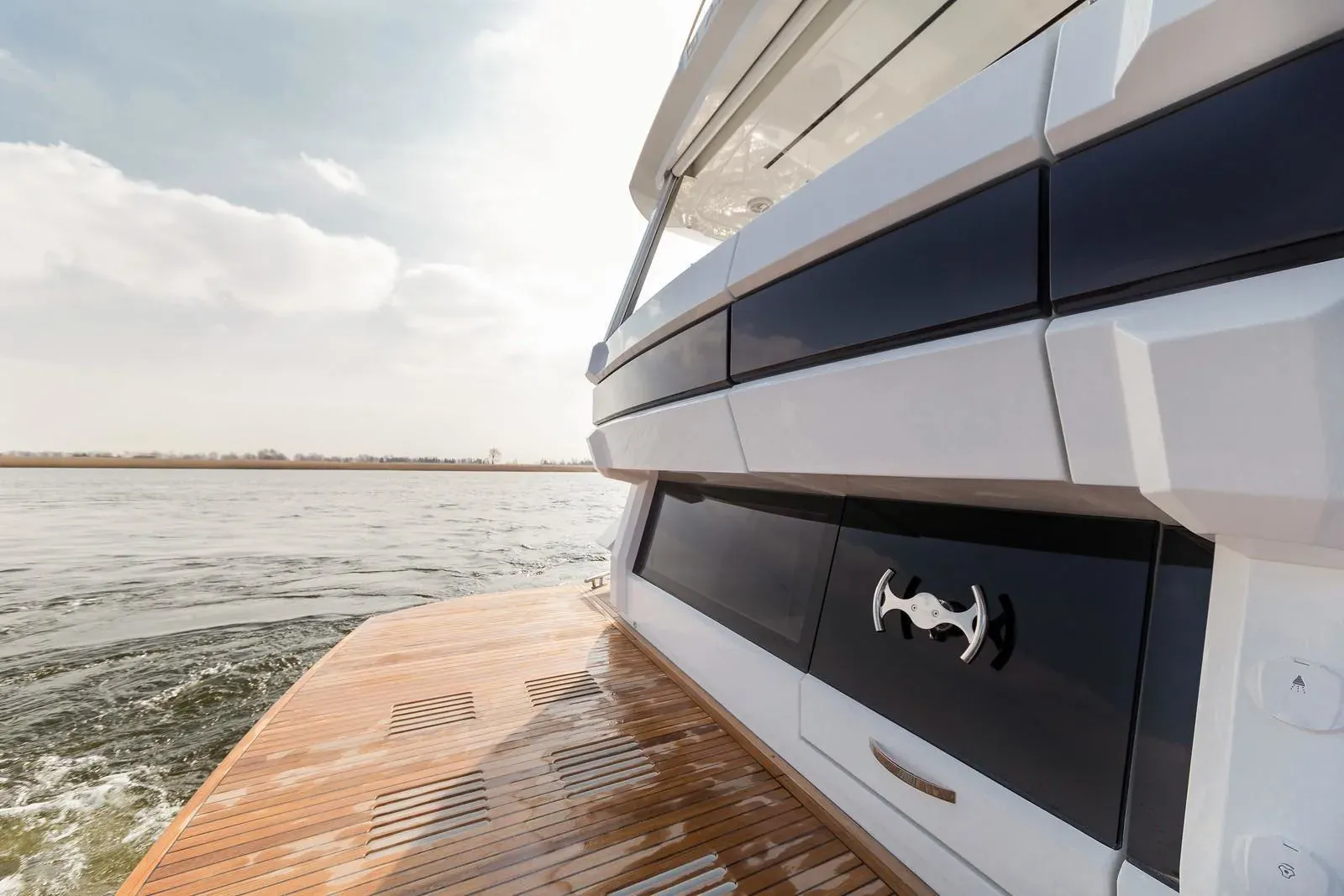 2026 Galeon 640 FLY Image Thumbnail #14