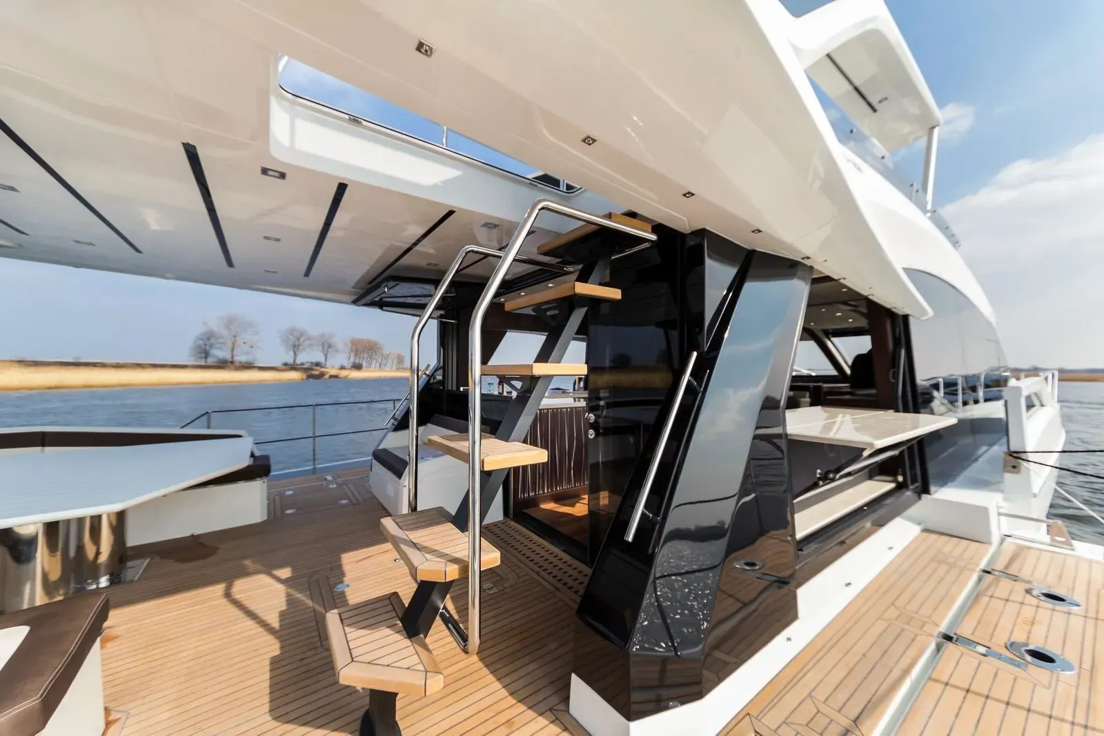 2026 Galeon 640 FLY Image Thumbnail #15