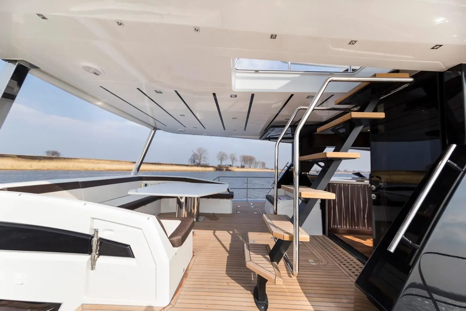 2026 Galeon 640 FLY Image Thumbnail #17