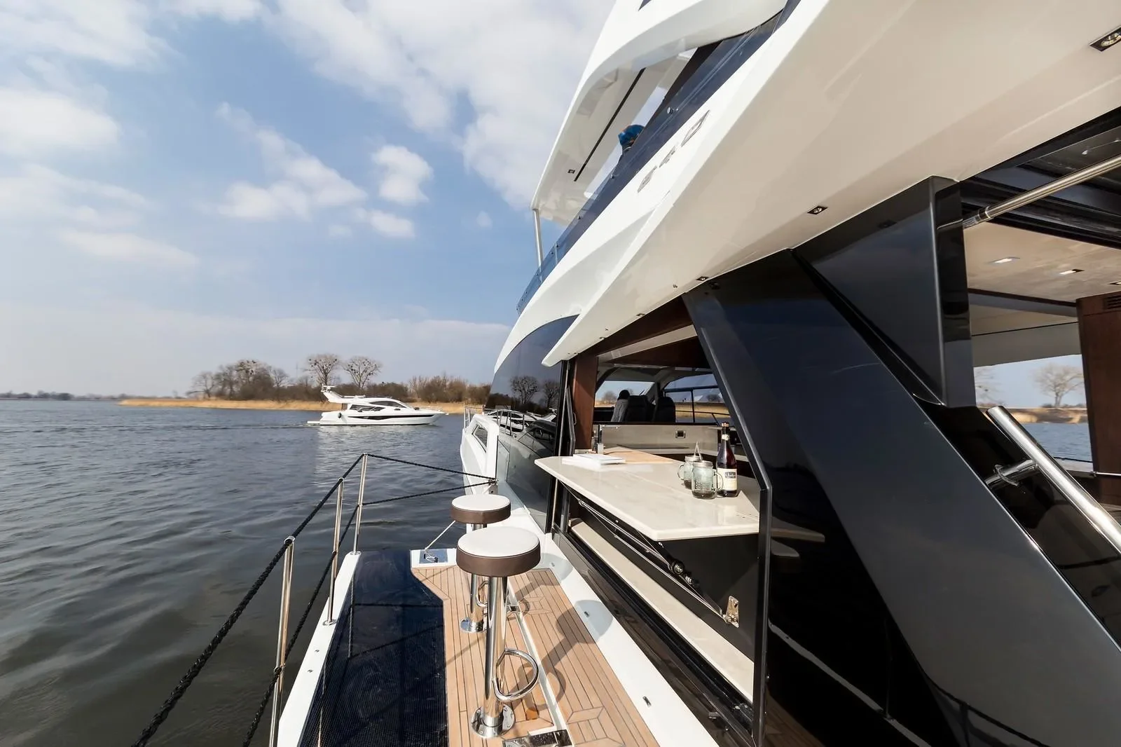 2026 Galeon 640 FLY Image Thumbnail #8