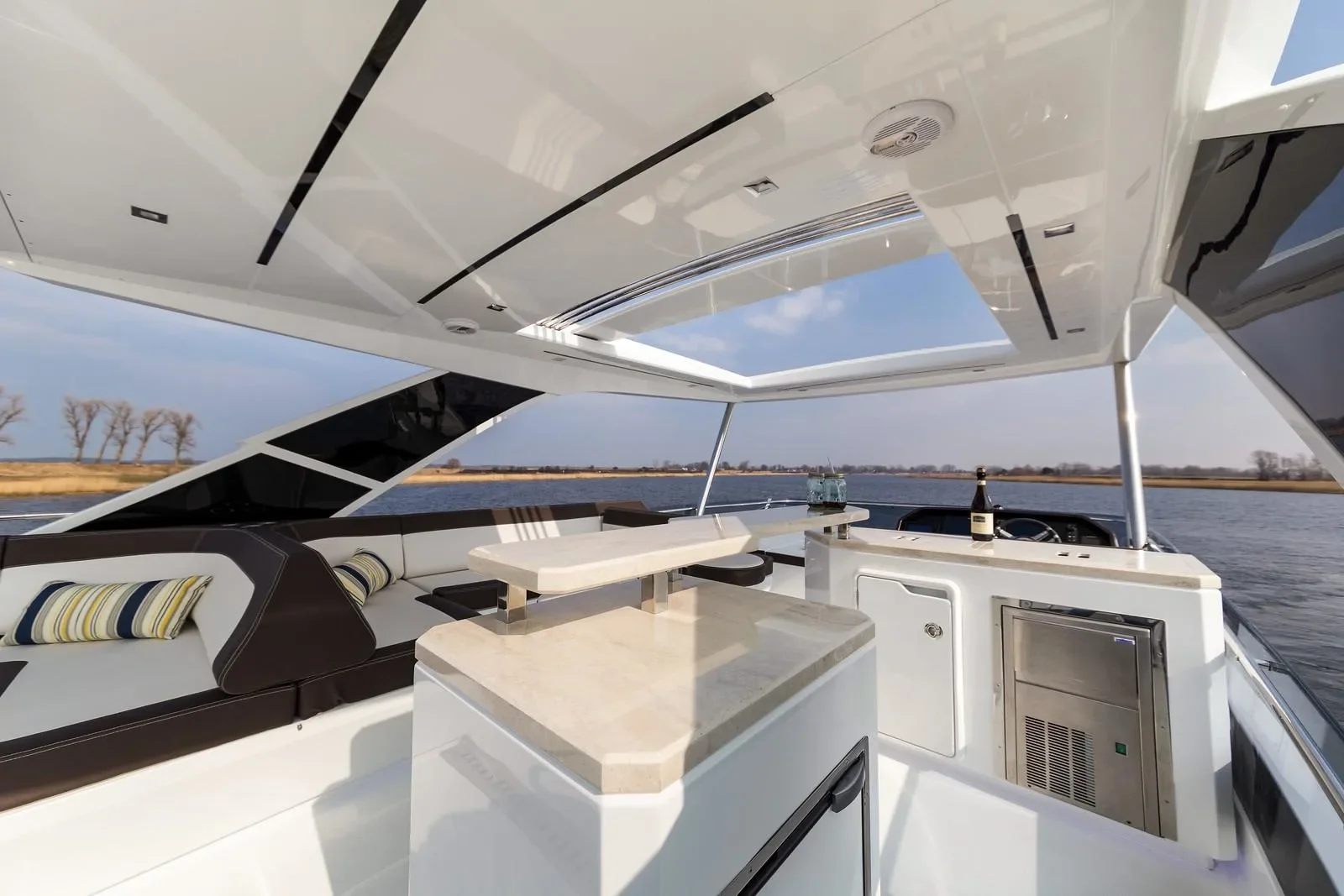 2026 Galeon 640 FLY Image Thumbnail #26