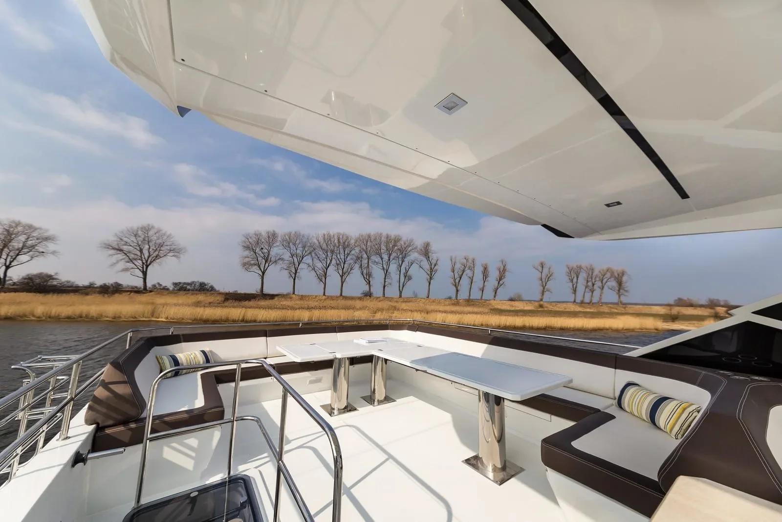 2026 Galeon
                                                             640 FLY Image Thumbnail #28