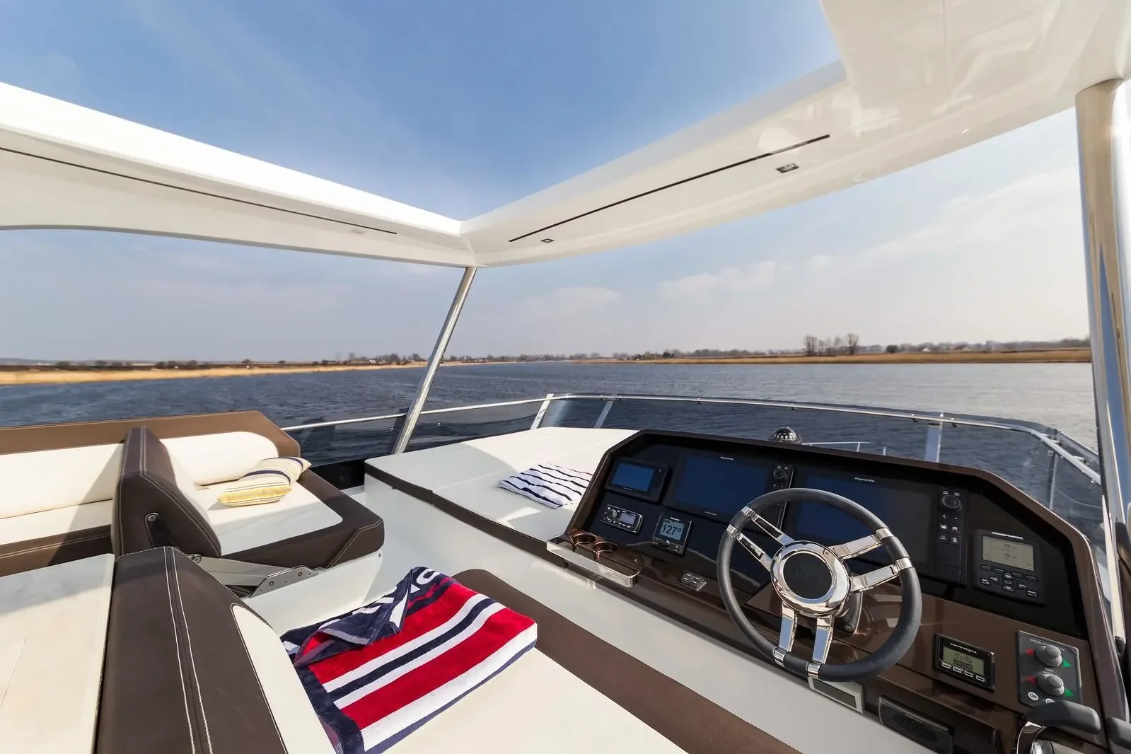 2026 Galeon 640 FLY Image Thumbnail #31