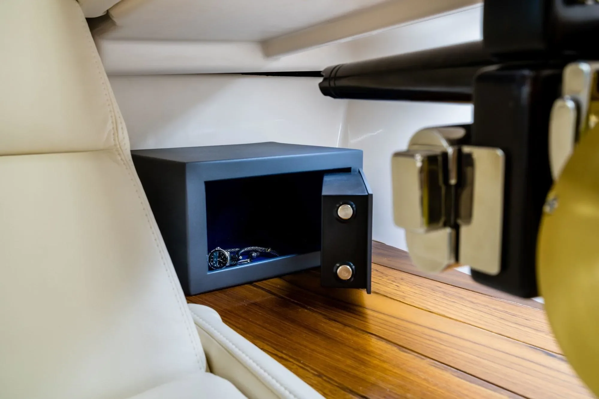 2026 Grady-White Canyon 456 Image Thumbnail #18