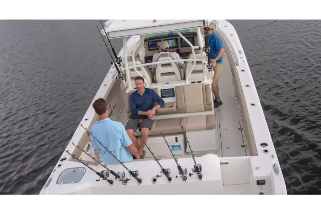 2025 Sailfish 360 CC Image Thumbnail #7