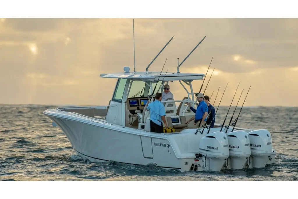 2024 Sailfish 360 CC Image Thumbnail #4